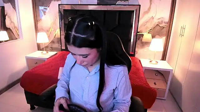 SusanVilla online show from 11.22.25