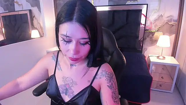 SusanVilla online show from 06.16.26