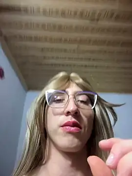 NICOLLE  12 online show from 11.20.25