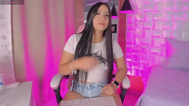 Scarlett Kiiss online show from 02.17.26