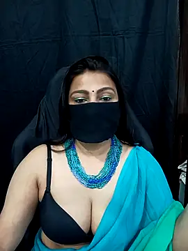 Snapshot of nakedqueen4u chatting on 10.06.25 nakedqueen4u online show from 10.06.25