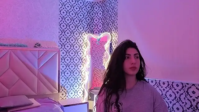 Ixchel tay online show from 02.05.26