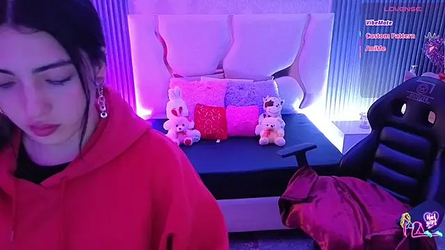 Ixchel tay online show from 04.24.26