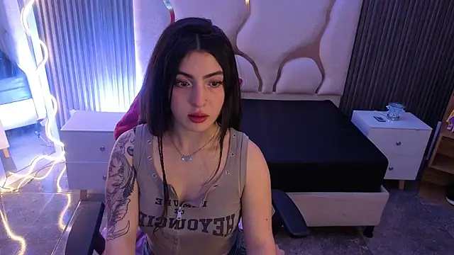 Snapshot of Ixchel_tay chatting on 07.26.26 Ixchel tay online show from 07.26.26