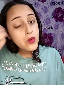 Snapshot of MielSpicy chatting on 10.02.25 MielSpicy online show from 10.02.25