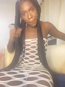 Snapshot of taylor_hot85 chatting on 11.04.25 taylor hot85 online show from 11.04.25