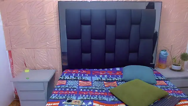 Snapshot of thaigo_twink38 chatting on 10.18.25 thaigo twink38 online show from 10.18.25