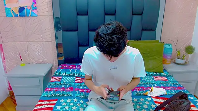 Snapshot of thaigo_twink38 chatting on 10.22.25 thaigo twink38 online show from 10.22.25