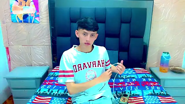 Snapshot of thaigo_twink38 chatting on 11.05.25 thaigo twink38 online show from 11.05.25