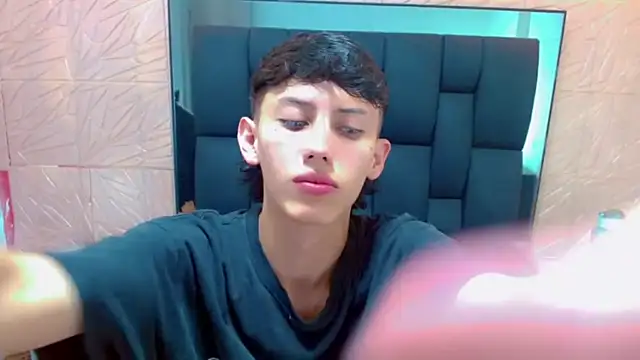 Snapshot of thaigo_twink38 chatting on 11.11.25 thaigo twink38 online show from 11.11.25