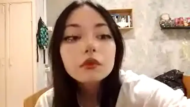 Snapshot of Beeping_Creature chatting on 11.01.25 Beeping Creature online show from 11.01.25