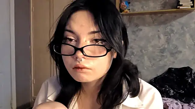 Snapshot of Beeping_Creature chatting on 12.05.25 Beeping Creature online show from 12.05.25