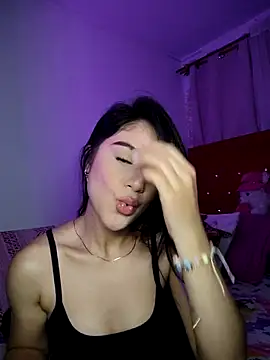 Snapshot of tamara_vald chatting on 03.22.26 tamara vald online show from 03.22.26