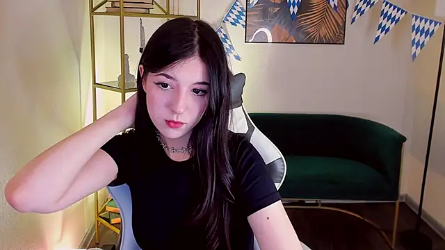 Snapshot of Azaliya_Haze chatting on 09.27.25 Azaliya Haze online show from 09.27.25