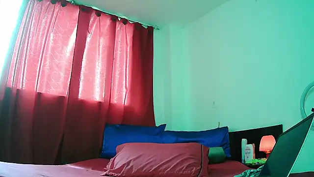 MissAsly online show from 11.30.25