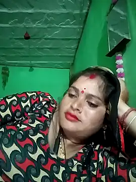 Snapshot of Na_shreya chatting on 10.08.25 Na shreya online show from 10.08.25