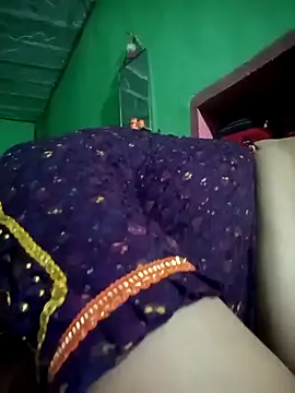 Snapshot of Na_shreya chatting on 10.13.25 Na shreya online show from 10.13.25