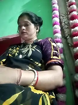 Snapshot of Na_shreya chatting on 10.18.25 Na shreya online show from 10.18.25