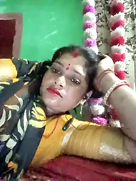 Snapshot of Na_shreya chatting on 10.19.25 Na shreya online show from 10.19.25