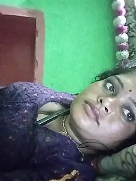 Snapshot of Na_shreya chatting on 10.24.25 Na shreya online show from 10.24.25