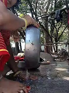 Snapshot of Na_shreya chatting on 11.22.25 Na shreya online show from 11.22.25