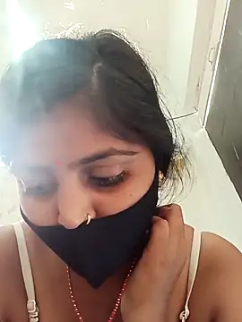 Snapshot of RANI_747 chatting on 10.23.25 RANI 747 online show from 10.23.25
