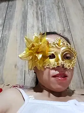 Tuyet xx online show from 10.15.25