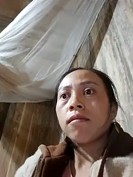 Tuyet xx online show from 10.29.25