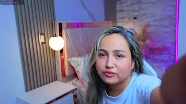 lila cute1 online show from 11.02.25