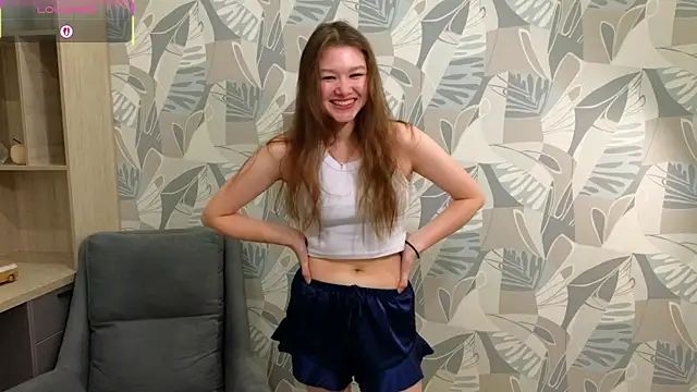 Snapshot of LewisThrone chatting on 10.19.25 LewisThrone online show from 10.19.25