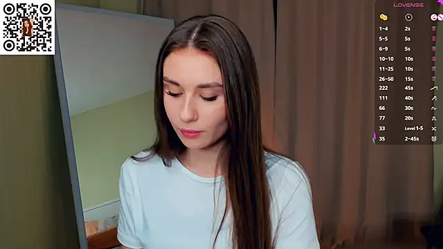 MinaRuzzo online show from 11.14.25