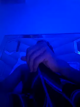 Snapshot of morenito_00987 chatting on 09.29.25 morenito 00987 online show from 09.29.25