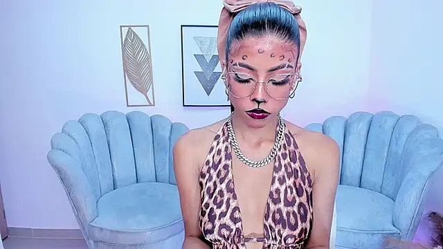 zaira wetsler online show from 10.21.25