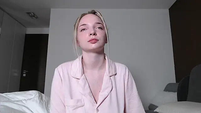 Snapshot of jessicahbelle chatting on 05.10.26 jessicahbelle online show from 05.10.26