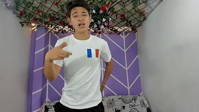 nexusboyhot online show from 10.09.25