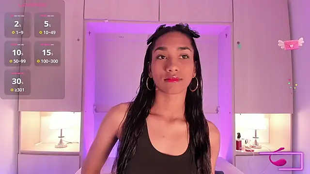 AnahiCollins online show from 11.15.25