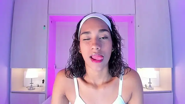 AnahiCollins online show from 05.28.26