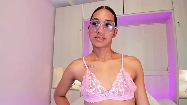 AnahiCollins online show from 07.30.26