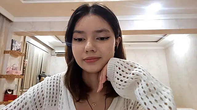 ImogeneMalinconico online show from 10.17.25