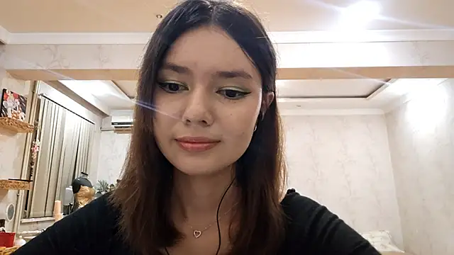 ImogeneMalinconico online show from 10.21.25