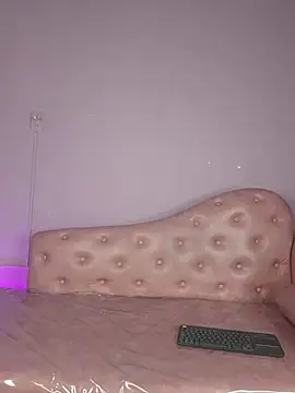 EmmaValencia  online show from 02.24.26