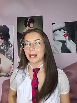 EmmaValencia  online show from 04.25.26