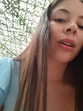 EmmaValencia  online show from 05.12.26