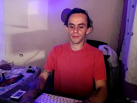 Snapshot of monroedelrey chatting on 10.27.25 monroedelrey online show from 10.27.25