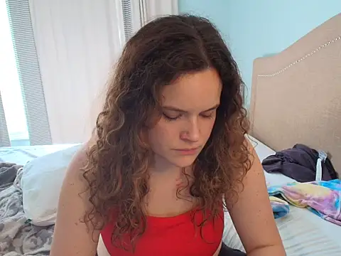 Snapshot of ClaireZX chatting on 10.12.25 ClaireZX online show from 10.12.25