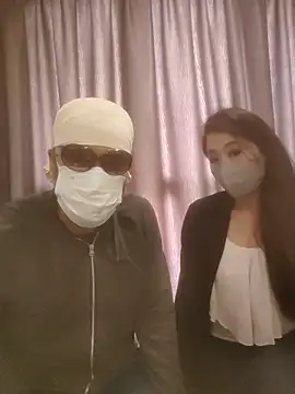 Snapshot of aska1986 chatting on 10.25.25 aska1986 online show from 10.25.25