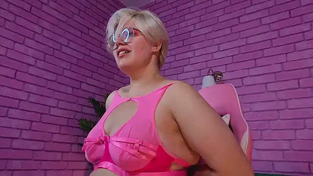 DominiqueSweetie online show from 10.15.25