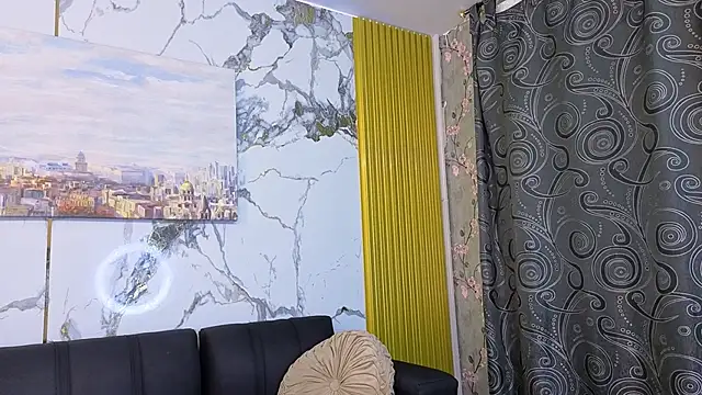 Nahomy Smiths aws online show from 12.01.25