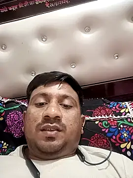 Snapshot of SlipperyRebound0 chatting on 09.28.25 SlipperyRebound0 online show from 09.28.25