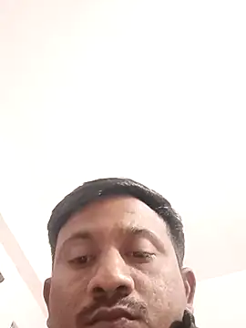 Snapshot of SlipperyRebound0 chatting on 11.17.25 SlipperyRebound0 online show from 11.17.25